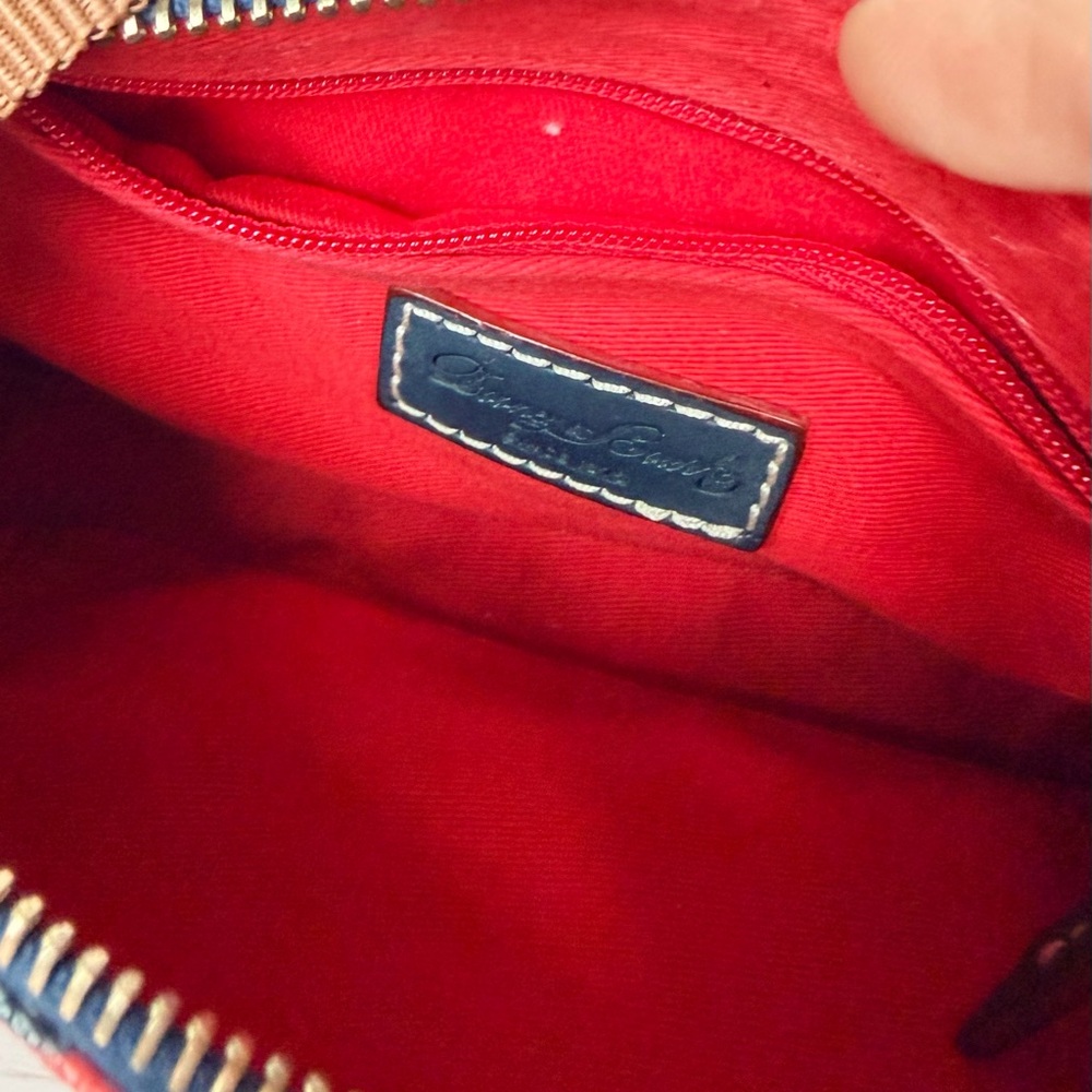 Dooney & Bourke Disney Cruise Red barrel/clutch bag. Retired print. - Picture 7 of 8